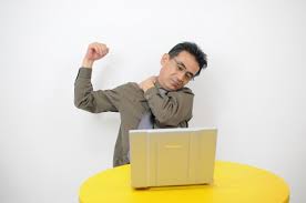 「肩　痛い 無料画像」の画像検索結果
