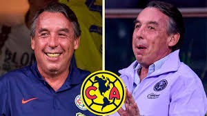 Emilio Azcárraga se hace presente el América - Cruz Azul Femenil en el Estadio Azteca