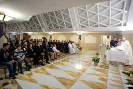 Resultado de imagen para imagenes del papa francisco en santa marta