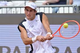Arnaldi elimina De Minaur e evita reencontro do australiano com Jodar