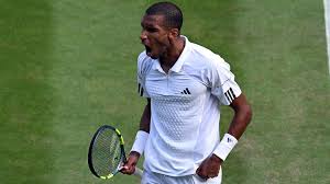 Auger-Aliassime survives Davidovich Fokina, sets Djokovic QF blockbuster