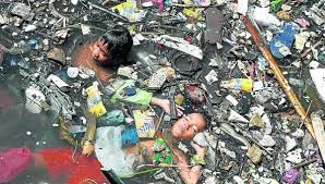 Resultado de imagen de el medio ambiente contaminado