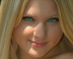 Résultat de recherche d'images pour "belle fille"