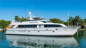 yacht