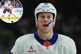 Emotional Matt Martin Reflects on Islanders Career Ahead of Potential Final Home Game