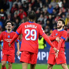 ¡Doblete Explosivo! PSG Aplasta al Leverkusen con Show de Doué