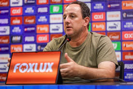 Nova posição de Ruan Pablo, elogios para Erick e mais: Saiba o que disse Ceni após Bahia x Galícia