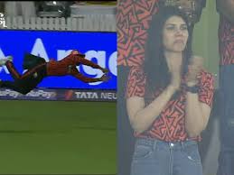 Kamindu Mendis's Sensational Catch Steals the Show in IPL 2025