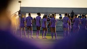 No. 10 Washington women's soccer hosts Montana in NCAA First Round rematch Sunday; Huskies seek first 3-0 start in over a decade