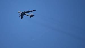 Un bombardier B-52 américain s'écrase en Californie peu après son décollage