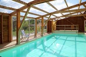 Résultat de recherche d'images pour "PISCINE COUVERTE"