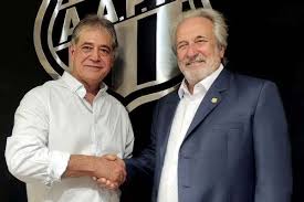 Grupo protocola pedido no Conselho da Ponte para votar cassação de presidente e vice