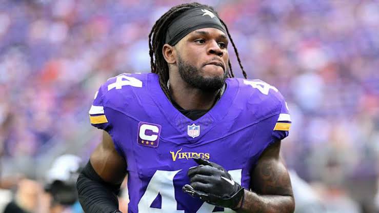 Vikings team captain going half-speed at OTAs (and the reason is obvious)