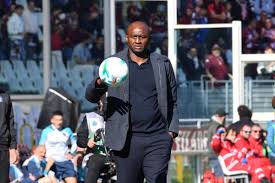 Le Sénégal pense à Patrick Vieira pour succéder à Pape Thiaw comme sélectionneur après l'élimination à la Coupe du monde