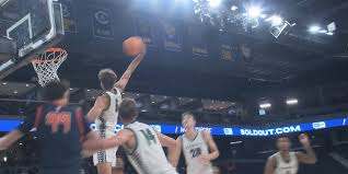 Universidad de Hawái supera a la Universidad de California, Estado de California en el campeonato de la Big West