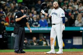 Mariners Designate Rowdy Tellez for Assignment, Activate Luke Raley