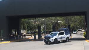 Falla en frenos deja un muerto y 2 heridos tras volcadura en Gran Jardín en León