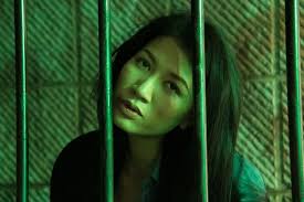 Gương mặt nhà báo liều lĩnh của màn ảnh 2013 10. Trong Biết chết liền, siêu mẫu Trang Trần vào vai một phóng viên tập sự đi ... - guong-mat-nha-bao-lieu-linh-cua-man-anh-2013