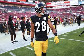 Steelers All-Pro signs with NFC South team