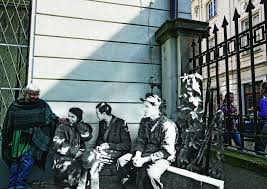 Znalezione obrazy dla zapytania Marcin Dziedzic fotografie współczesnej Warszawy ze zdjęciami z czasów Powstania Warszawskiego.