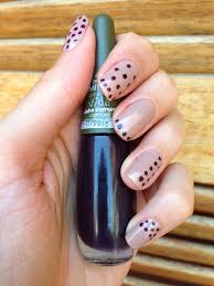 Resultado de imagem para esmalte nude e ouro nude