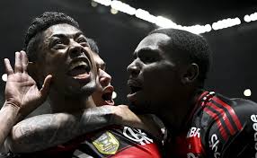 Flamengo já considera venda de meio-campista e Evertton Araújo pode ser negociado após Copa do Mundo