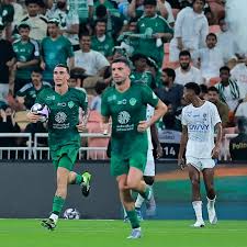 الاهلی ۳-۳ الهلال؛ الکلاسیکو پرگل و جنون‌آمیز عربستان سعودی برنده نداشت
