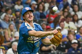NL Central winner Brewers turn to consistent Logan Henderson in clash vs. Pirates