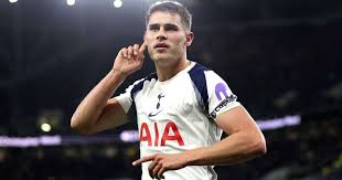 Everton 0-3 Tottenham: Van de Ven at the double in routine win