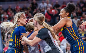 WNBA : Match Tendu Entre Fever et Sun, Caitlin Clark Au Coeur Des Escarmouches