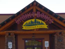 A barbecue chain restaurant in a Syracuse suburb has closed suddenly