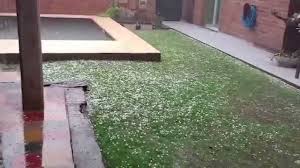 Córdoba bajo agua: Granizo récord y alerta ciclónica nacional