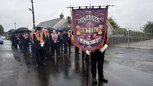 Protesters block road before Orange Order march - telegraph.co.uk