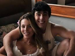 Enzo Rabelo quebra o silêncio sobre suposto namoro com mulher de 27 anos