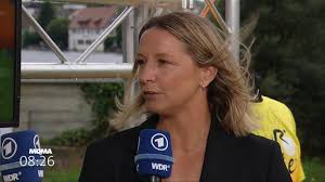 DFB-Frauen: Grings' Fokus, Gwinns Unterstützung und Wamser's Strafe - Imagen principal del artículo