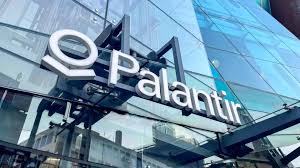 Palantir (PLTR) CEO Warns AI Could Deepen Wealth Inequality - simplywall.st