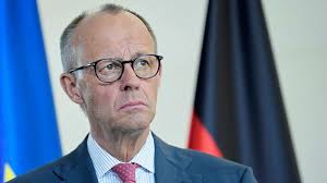 „Muss aufpassen, dass er nicht wie eine Mimose rüberkommt“ – Merz‘ Aussage löst Kopfschütteln aus