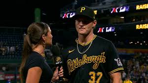 Callihan blasts 1st MLB HR off Ohtani -- and his 2nd lifts Bucs in dramatic rally
