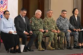 Contradicciones enredan versión oficial del caso del piloto que trasladó a 