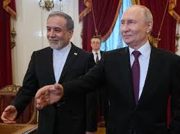 Putin trifft Araghtschi und sichert Iran Unterstützung zu