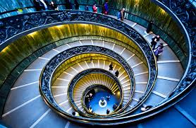 Szimmetrikus-aszimmetrikus alakzat