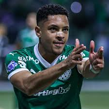 Jornal espanhol prevê 'lucro multimilionário' do Palmeiras com Vitor Roque; entenda