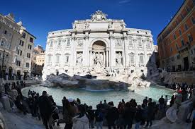 Roma começa a cobrar turistas pelo acesso à Fontana di Trevi