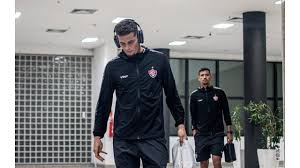 Vitória busca oxígeno ante Botafogo con refuerzo portugués