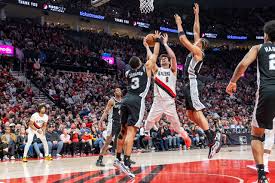 Blazers vs. Spurs: A busted tooth, a bruised All-Star and the quest to play together