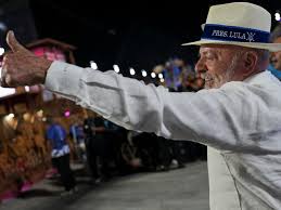 TSE aceita abrir ação de Flávio contra Lula por desfile no Carnaval do Rio