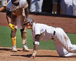Manny Machado keeps playing, more than the Padres preferred