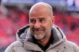 Bosz over nieuwelingen: ‘Bij een debuut heb je nou eenmaal kriebels in de buik’