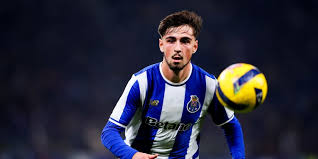 Notícias - Seis novidades no onze da Taça