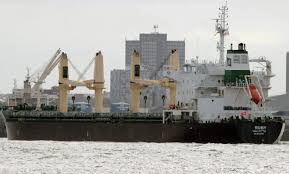 Controversial bulker carrying ammonium nitrate changes course for Malta